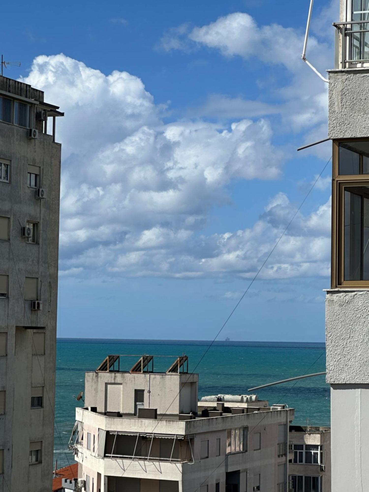 Xhimi'S Seaside Apartments Дуррес Екстер'єр фото