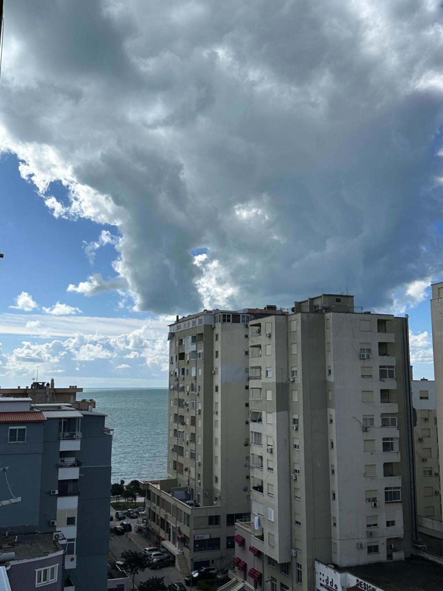 Xhimi'S Seaside Apartments Дуррес Екстер'єр фото