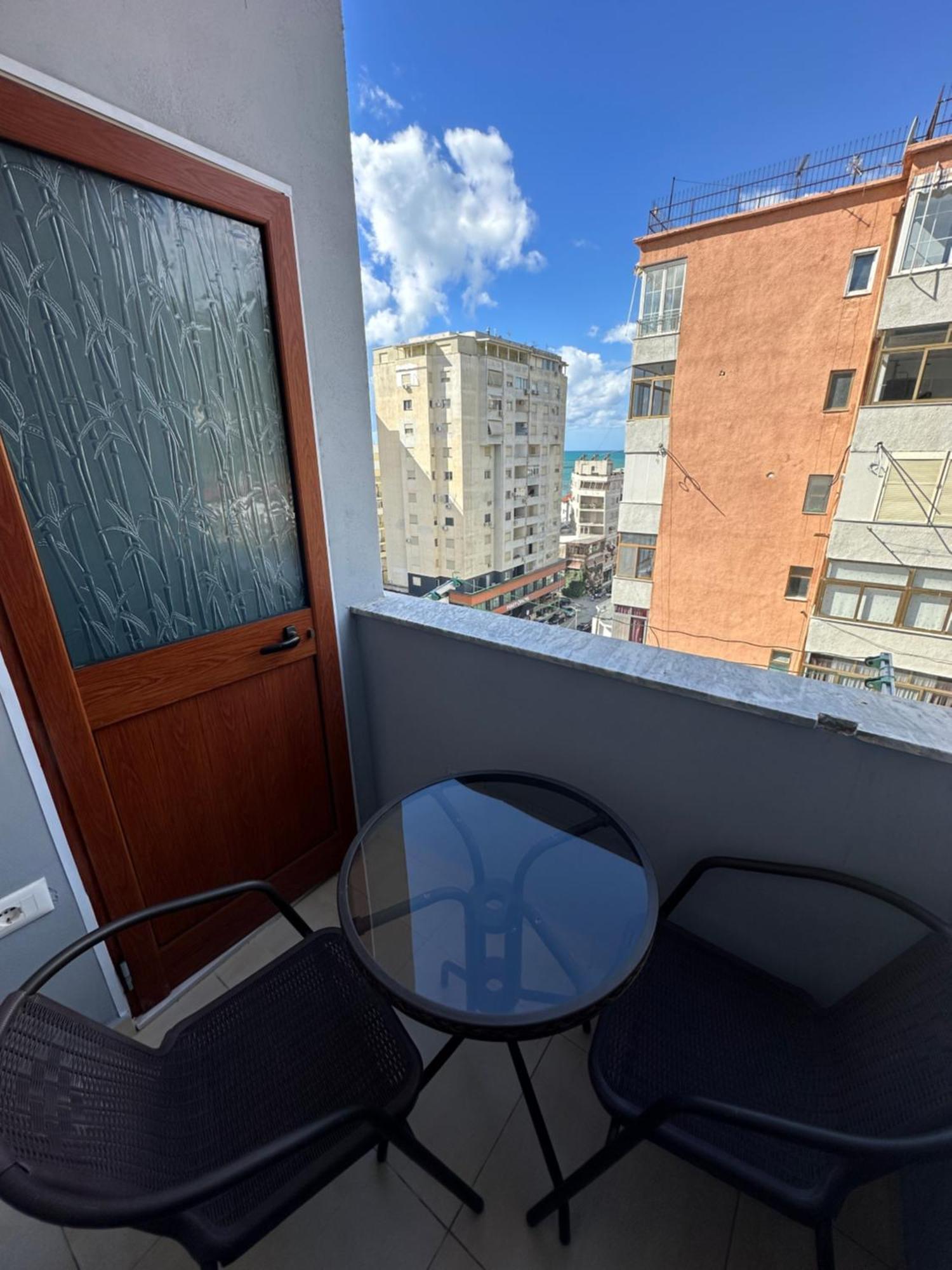 Xhimi'S Seaside Apartments Дуррес Екстер'єр фото