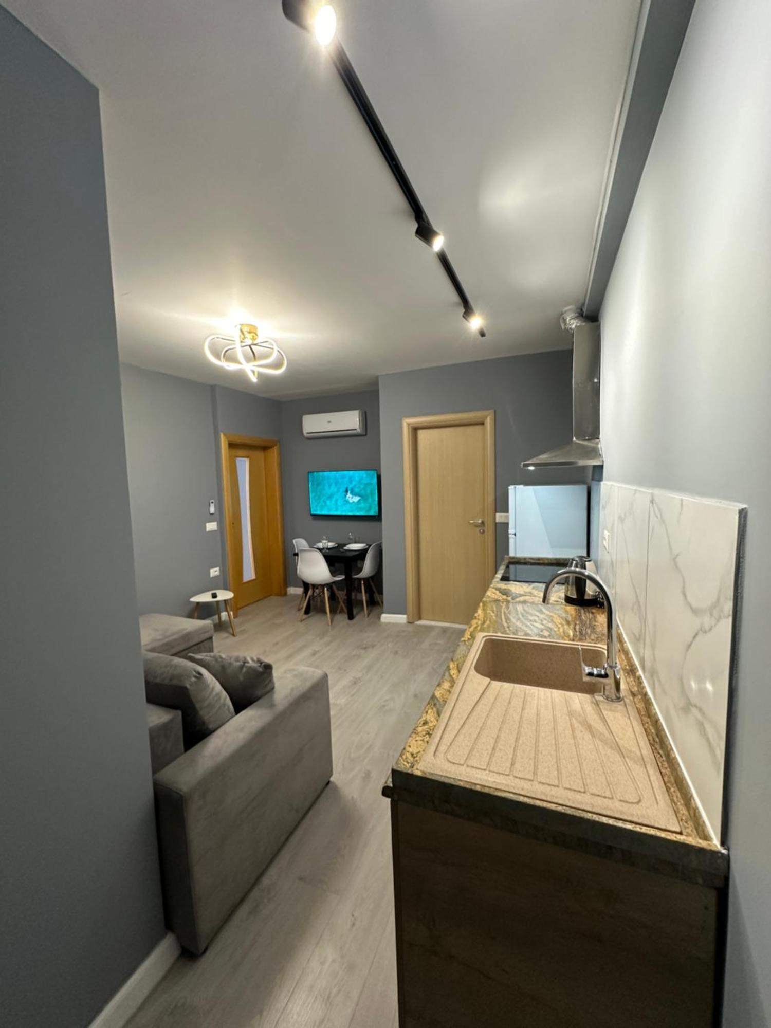 Xhimi'S Seaside Apartments Дуррес Екстер'єр фото